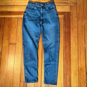 American Eagle Mom Jeans